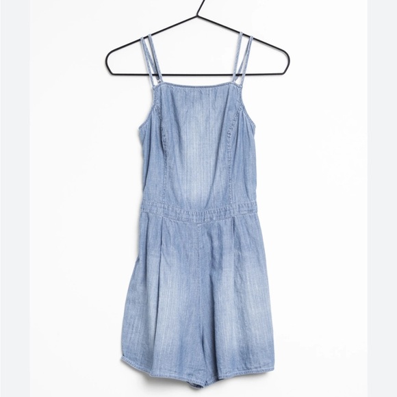 Hollister Romper Blue Light Denim Medium Sleeveless - Picture 1 of 8